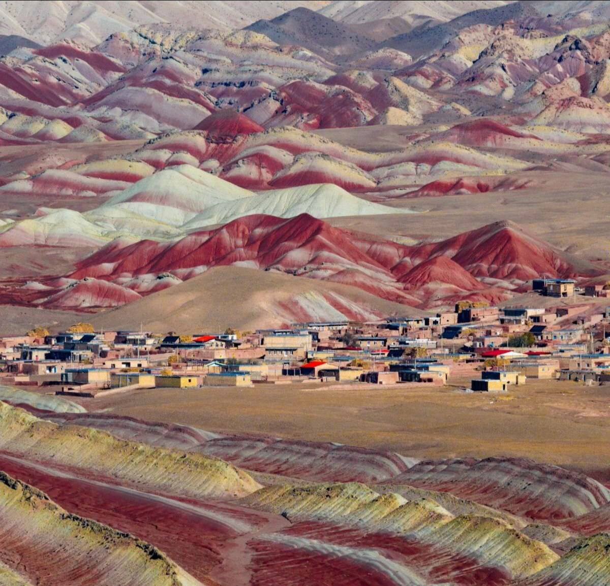 کوه های رنگی آلاداغلار