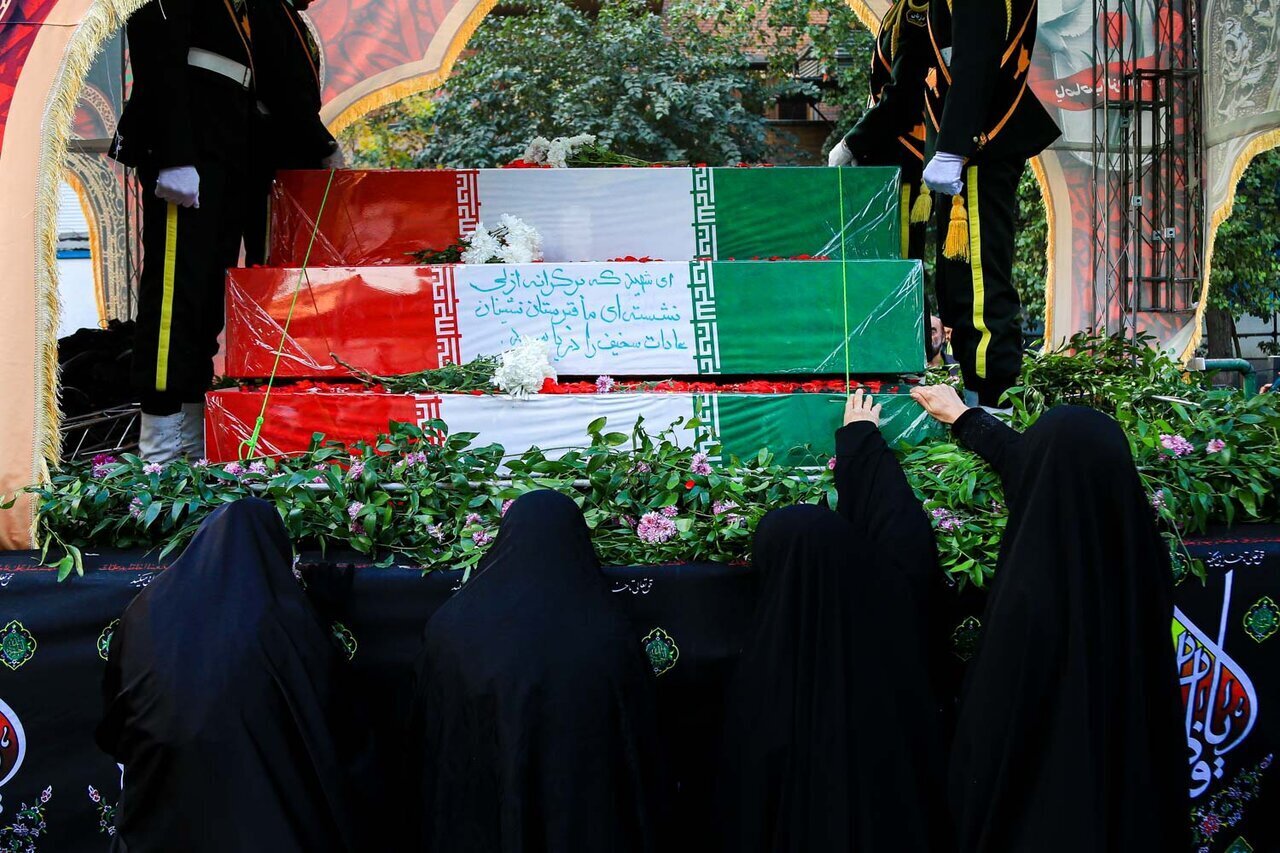 شهرمان بازهم رنگ و بوی شهادت می‌گیرد | ورود پیکرهای مطهر ۸۵ شهید تازه تفحص‌شده به کشور