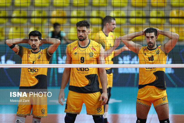 کامبک پیکان و فرصتسوزی والیبال شهداب/ تیم عطایی صدرنشین ماند