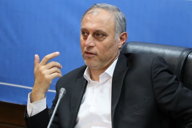 استاندار: ایستگاههای پستبرق آذربایجانشرقی، کفاف متقاضیان نیروگاههای خورشیدی را نمیدهد