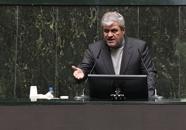 تاجگردون: بودجه نیروهای مسلح در سال آینده حدود ۷۰۰ همت پیش بینی شده است