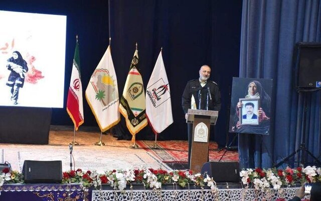 فرمانده انتظامی سیستان وبلوچستان: برگزاری برنامههای شهدا موجب تقویت همبستگی ملی میشود