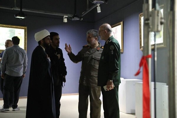 روایتی اصیل از نقش مردم در انقلاب در نمایشگاه اسناد انقلاب اسلامی