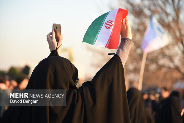 تاریخ؛ آینه‌ای که در شرایط آشوب «خودآگاهی» ملت را تقویت می‌کند