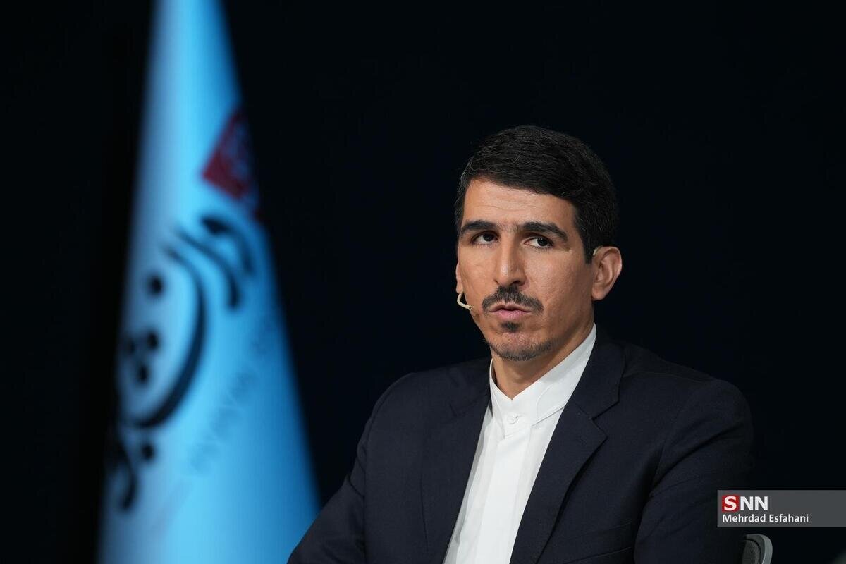 انتقاد مالک شریعتی: آقای پورمحمدی که برادر دوقلو ندارد؛ نمی‌شود در محضر مردم یک‌جور صحبت کنیم در جلسه کارشناسی جور دیگر! + فیلم