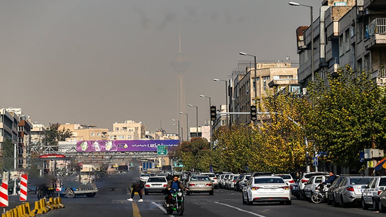 هوای تهران در مرز آلودگی است