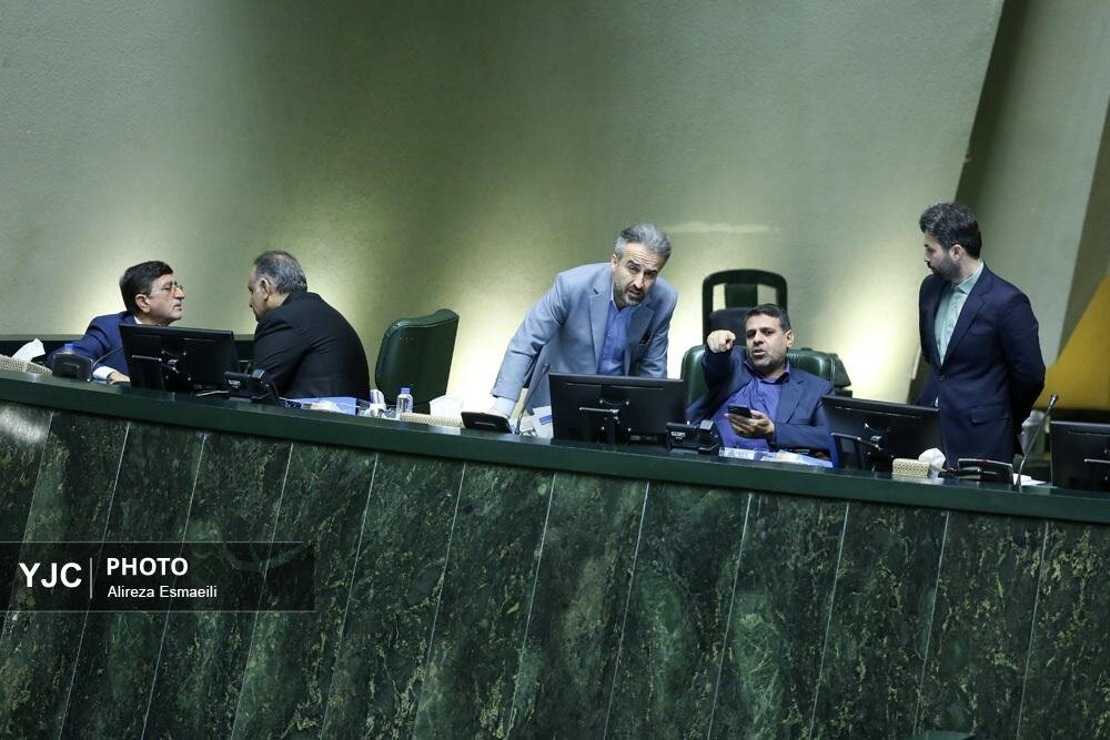 عکس/صحن علنی مجلس شورای اسلامی ۲۵ بهمن ۱۴۰۴
