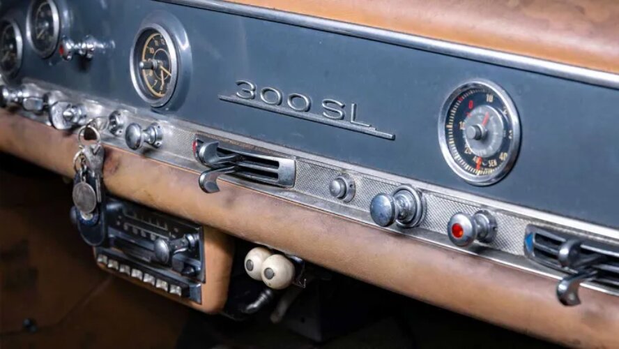 فروش اصیل‌ترین مرسدس 300SL گالوینگ جهان با قیمت رکوردشکن