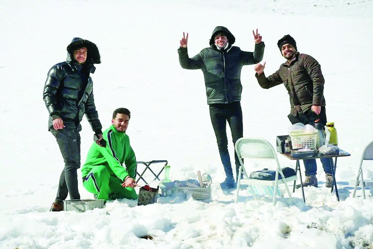 تصاویری از برف بازی در ارتفاعات ایران