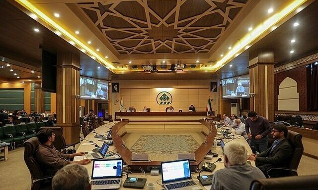 انتقاد از نبود سامانه جامع املاک شهرداری شیراز/ از حاشیهسازیها بپرهیزیم