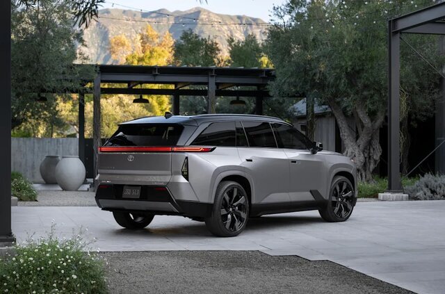 نسخه برقی شاسیبلند محبوب تویوتا معرفی میشود