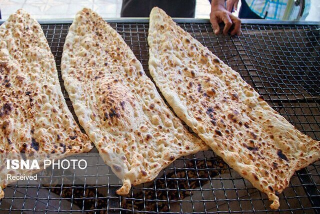 بالاخره مجلس قیمت نان در سال آینده را افزایش داد یا خیر؟