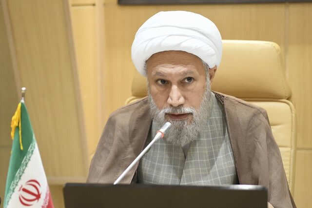 امام جمعه شیراز: مدیریت اغتشاشات قابل تقدیر بود