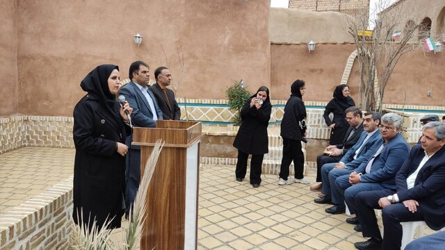 صنایع دستی و اقامتگاههای بومگردی دو بازو برای کمک به اقتصاد خانواده