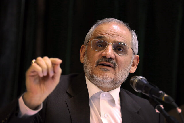 زبان مشترک میان والدین و فرزندان کاهش یافته است