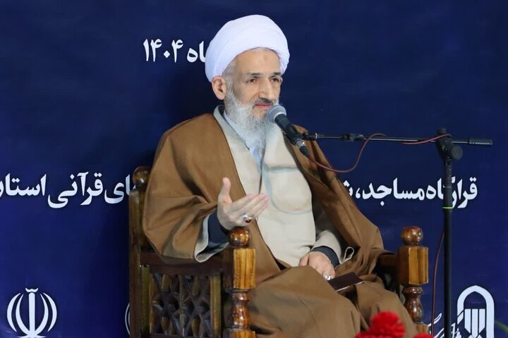  منبرها باید زمینه ساز افزایش معرفت دینی باشند