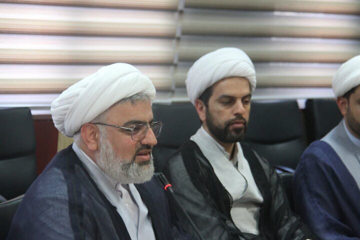 نماز؛ راهکار کمهزینه و اثرگذار برای آرامش جامعه است