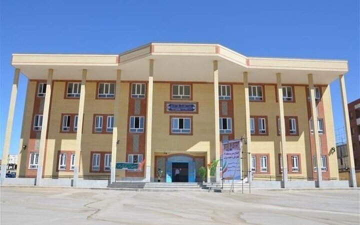 خیرین طی هفت سال بیش از ۷۰ درصد مدارس کرمان را ساختند
