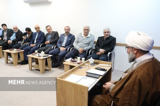 مشکل بزرگ استان سمنان از نگاه امام جمعه: جزیره‌ای کار می‌کنیم