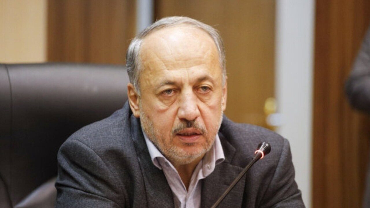 ورود روزانه ۲.۵ میلیون خودروی شخصی از شهرهای اقماری به تهران