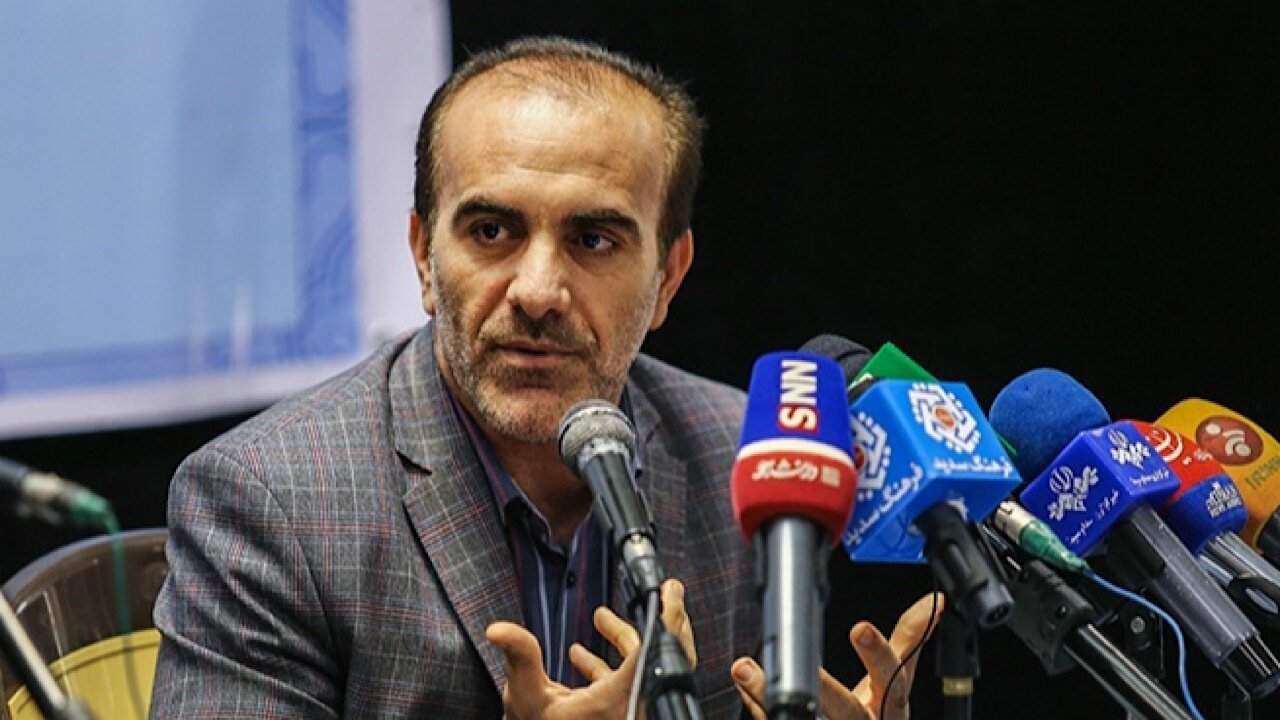 زیرمیزی نتیجه تعرفههای غیرواقعی است