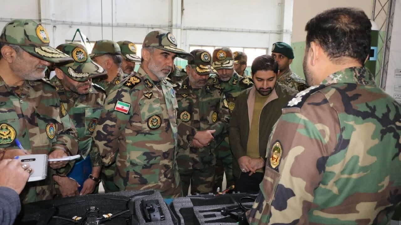 فرمانده نیروی زمینی ارتش: قطعات مورد نیاز نزاجا در «زَرهَرن» تولید و بهینهسازی میشوند
