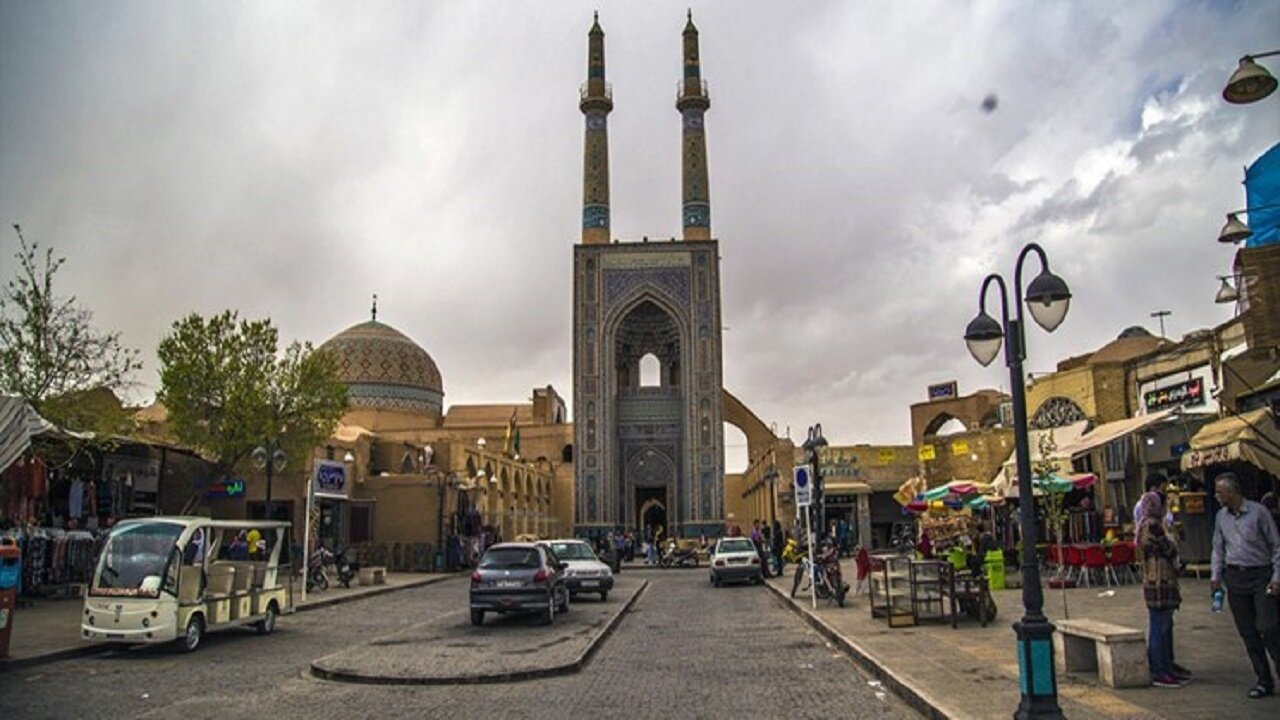 بوستان حضرت معصومه (س) به مرکز شور و نشاط بهاری تبدیل میشود