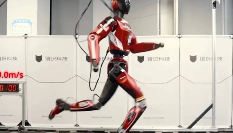 خبر خوب یا بد؟ ربات چینی رکورد سرعت انسان‌ها را شکست!