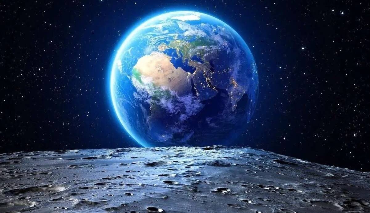 بشریت در حال زندگی در یک دروغ است