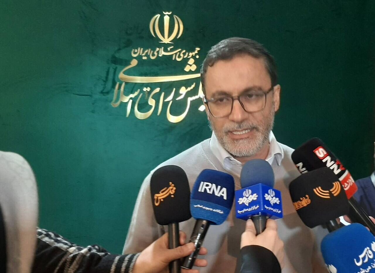 توضیحات نماینده مجلس درباره سازوکار افزایش حقوق‌ها برای سال آینده