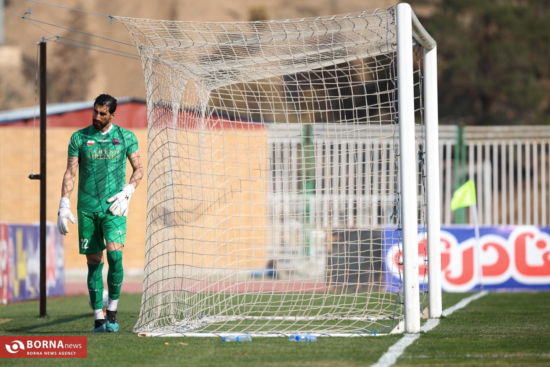 دیدار تیم‌های فوتبال نیروی زمینی - نساجی