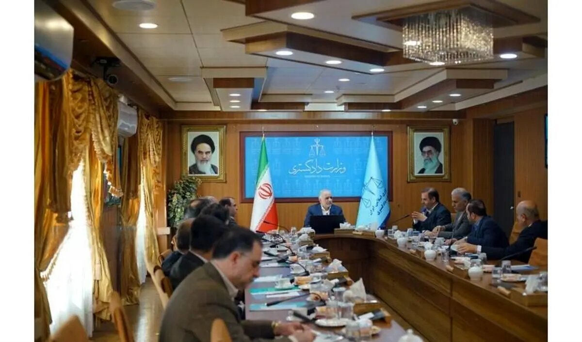 نباید به فرایند تولید و اشتغال در رسیدگی به پرونده‌های تعزیراتی آسیبی وارد شود