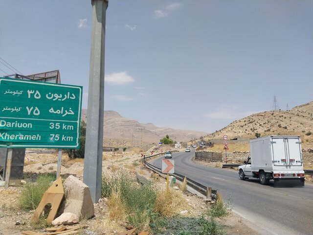 ورودی جاده خرامه به شیراز تعریض میشود/ اجرای ۴۸ ابر پروژه در نهضت خدمات شهری