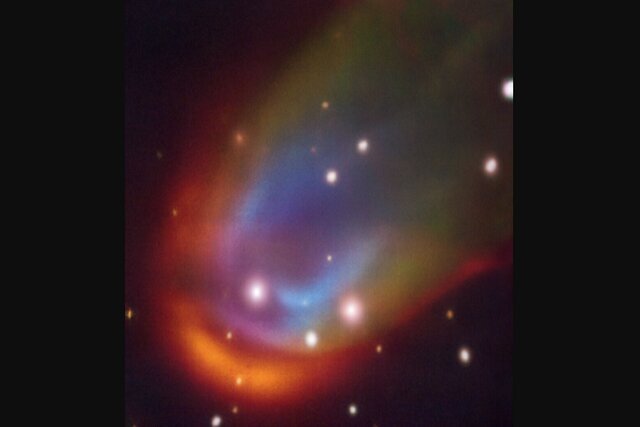 شوکهای ناشناخته در اطراف یک ستاره کوتوله سفید