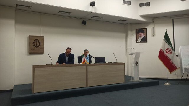 دانشگاهها باید برای تحقق اقتدار ملی راهکارهای عملی ارائه دهند