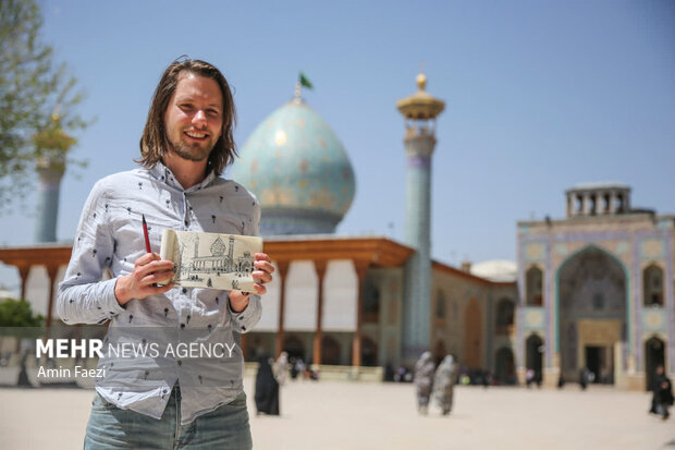 حرم شاهچراغ(ع) در مسیر دیپلماسی فرهنگی؛ ۵ کارگروه بینالمللی فعال شد
