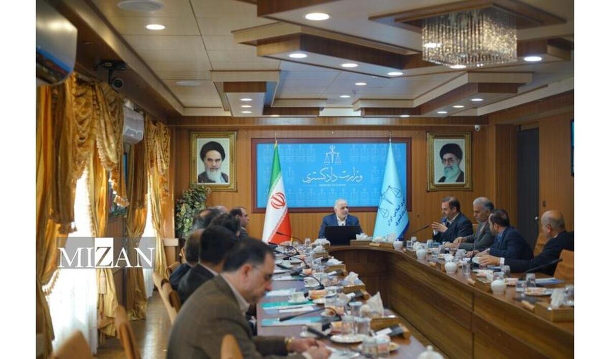 وزیر دادگستری: نباید به فرایند تولید و اشتغال در رسیدگی به پرونده‌های تعزیراتی آسیبی وارد شود