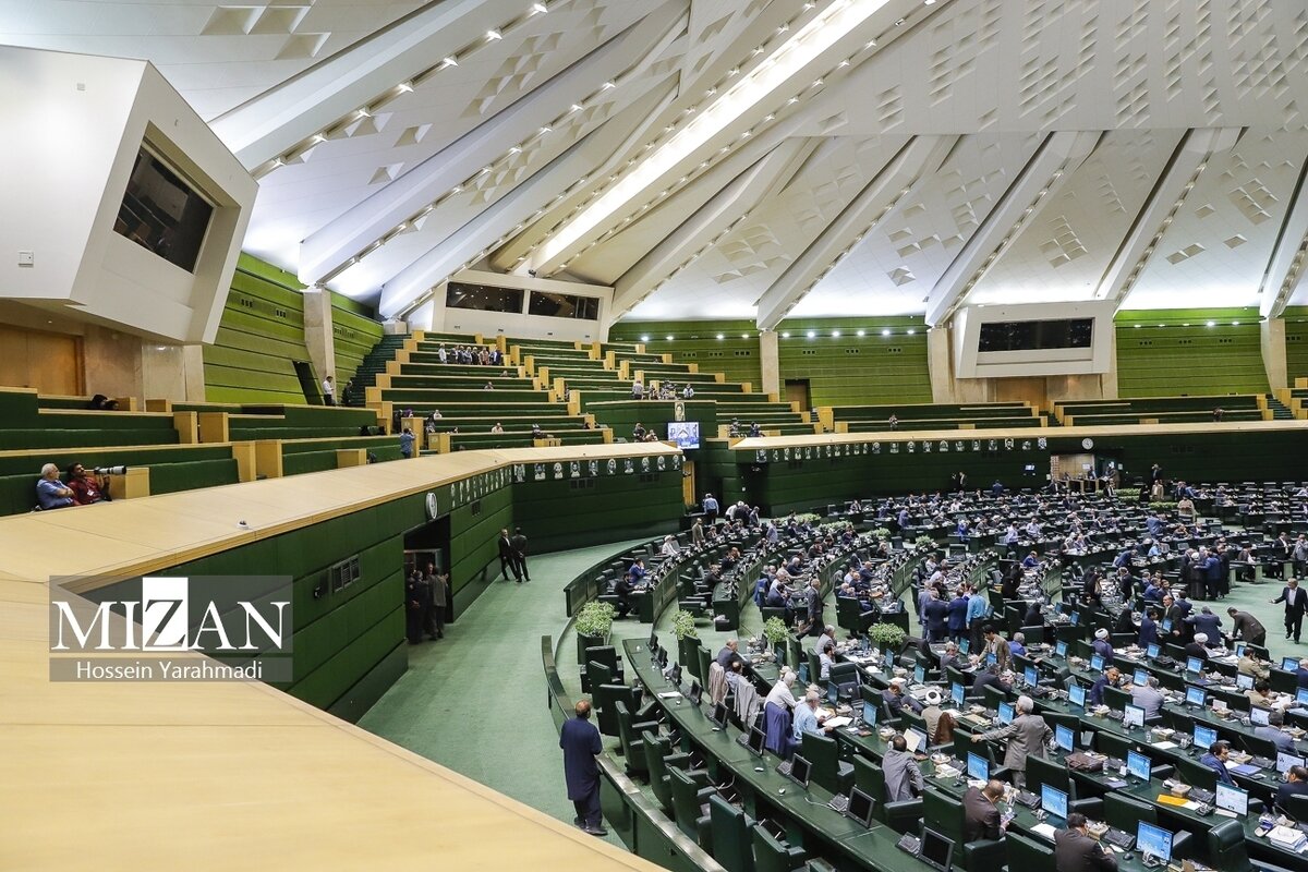 تعیین سهم شرکت توانیر و سازمان انرژی‌های تجدیدپذیر از عوارض حوزه برق