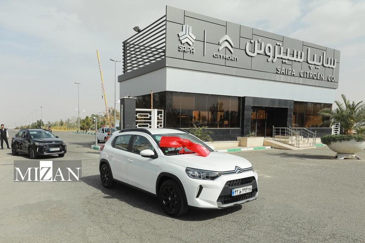 آغاز تحویل نخستین سری از خودرو‌های سیتروئن C ۳-XR به مشتریان