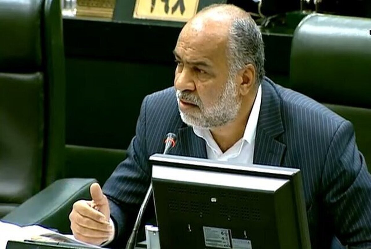 صباغیان: مدیران و کارشناسان ادارات به خاطر حقوق پایین استعفا داده و به شرکت‌های خصوصی می‌روند/ دولت و مجلس دارند ادارات را نابود می‌کنند + فیلم