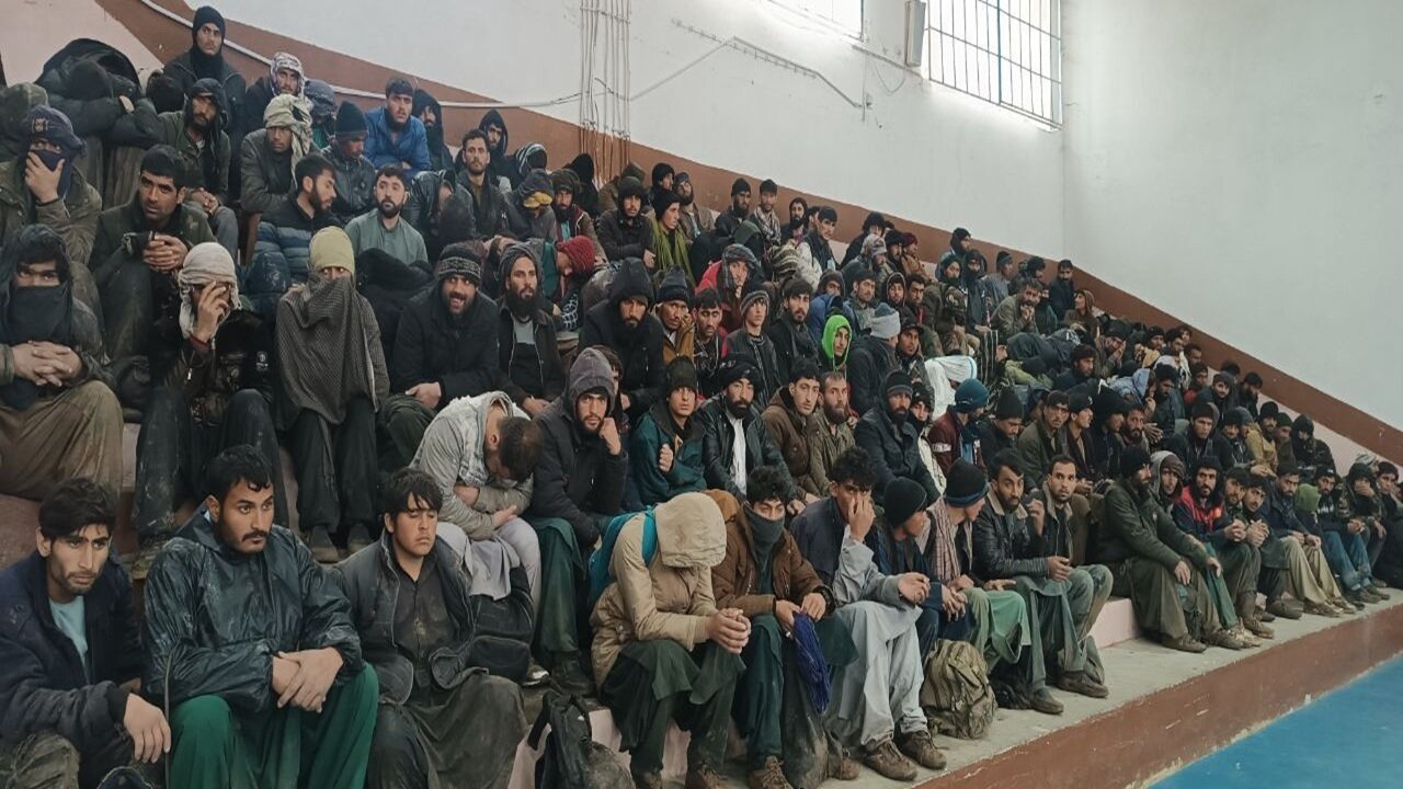 ۳۰۰ تبعه غیرمجاز گرفتار در برف و باران شمال شرق کشور نجات یافتند