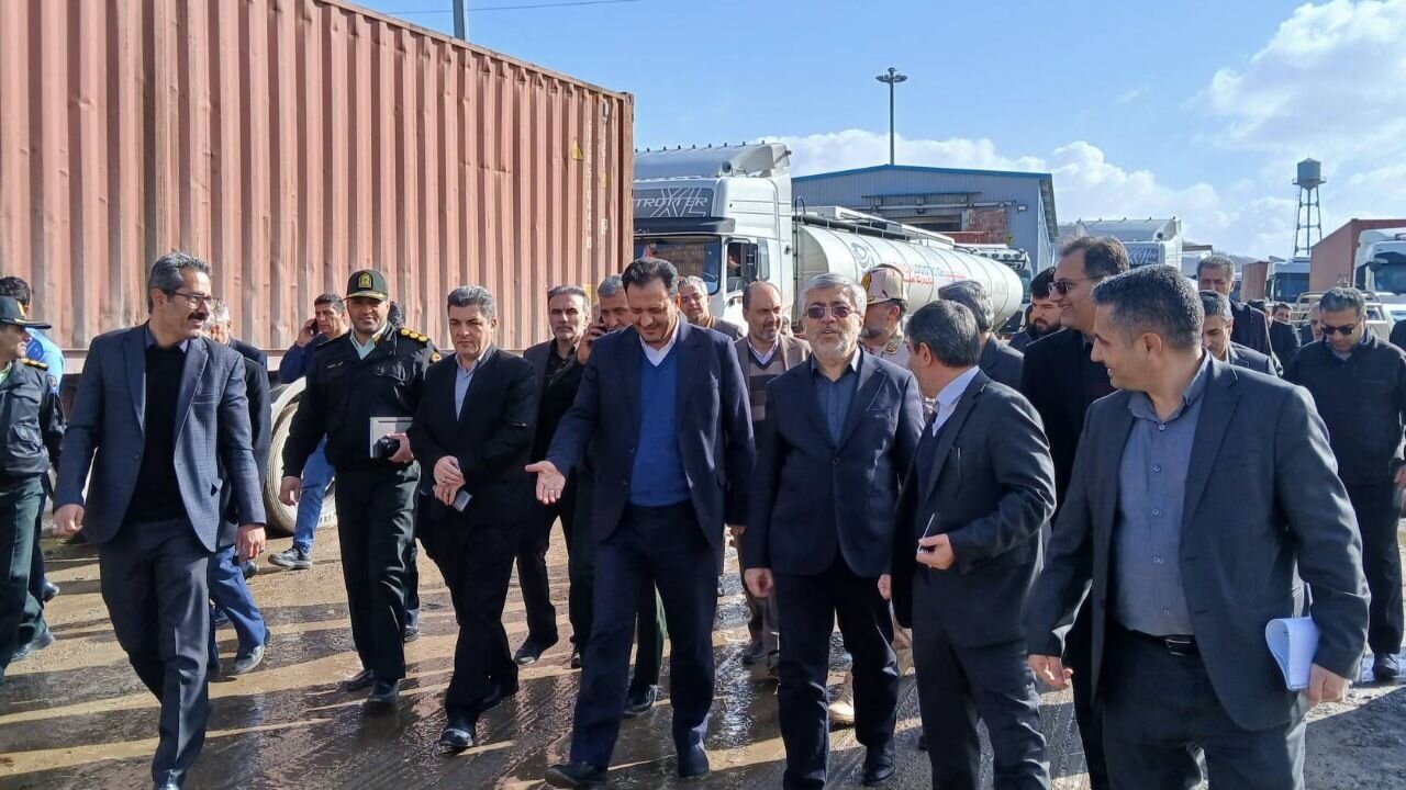بازدید اعضای شورای دستگاههای نظارتی استان کردستان از پایانه مرز رسمی باشماق