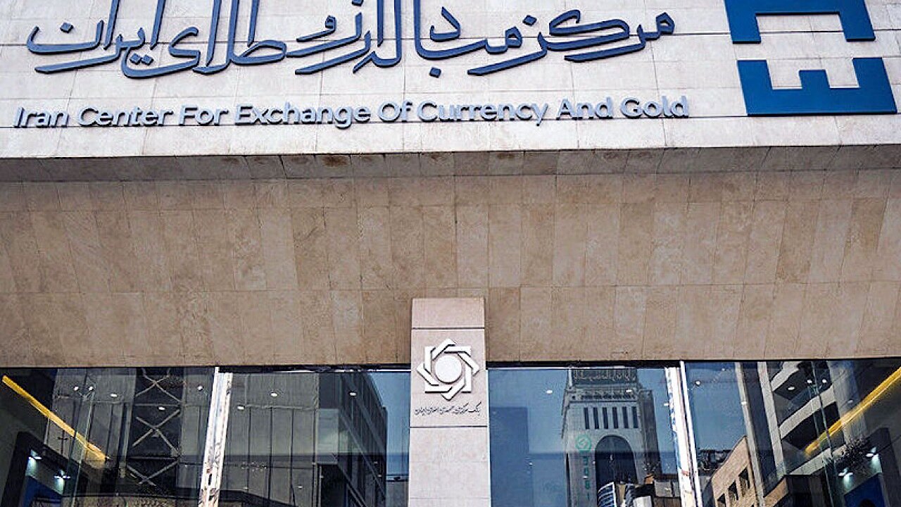 دو سوم ارز واردات کالاهای اساسی تامین شد