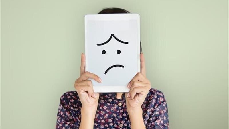 نقش اینستاگرام در نگرش دختران جوان به ظاهر خود