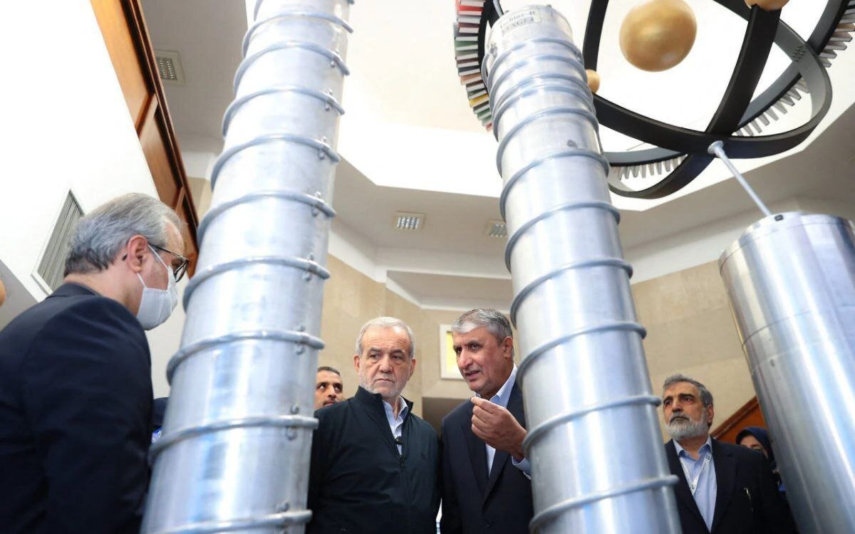 سی‌ان‌ان ادعا کرد: ایران حاضر به انتقال بخشی از ذخایر اورانیوم خود به روسیه است