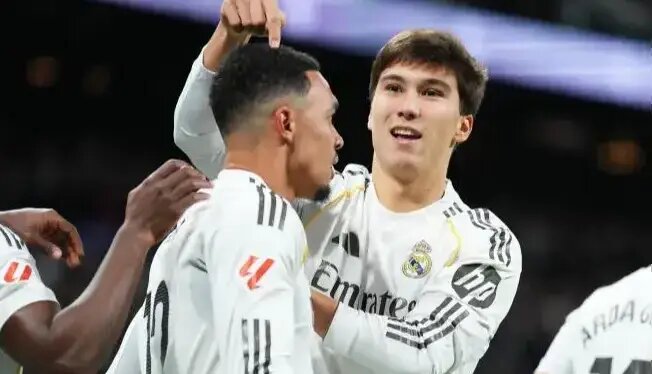 انتقاد تند از توخل: علیه ستاره رئال حرف نزن!