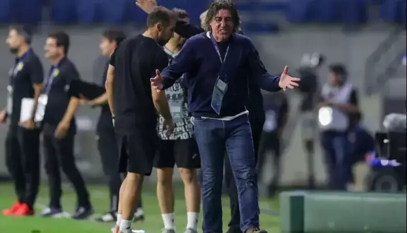 ساپینتو با تجهیزات کامل در ورزشگاه امان