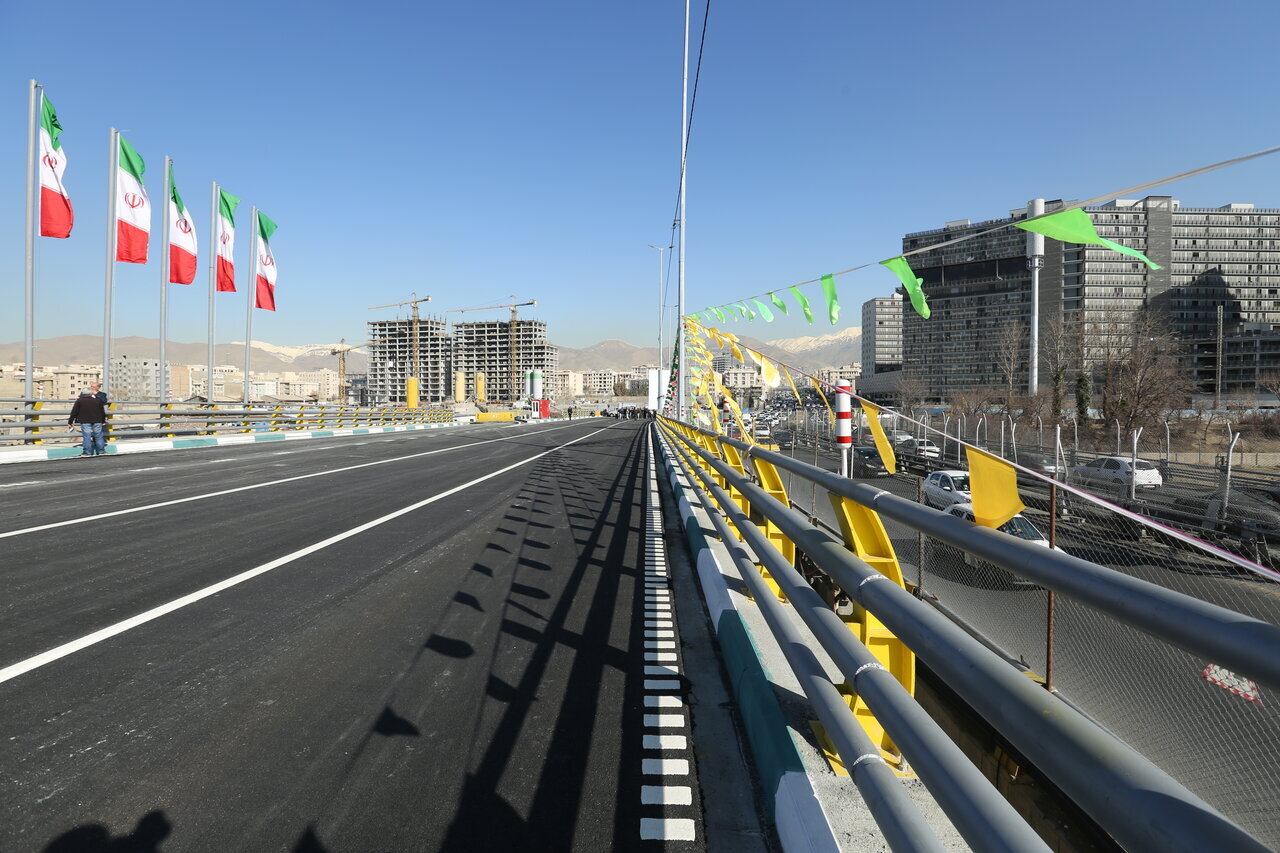 ادامه گره‌گشایی از ترافیک غرب تهران