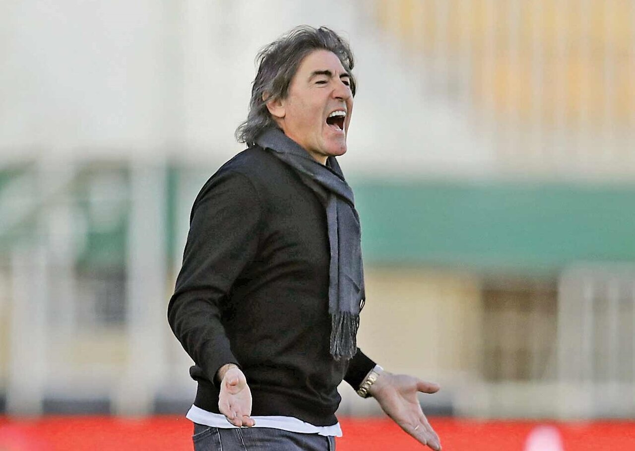 ساپینتو زیر بار جریمه  مدیران استقلال نمی‌رود