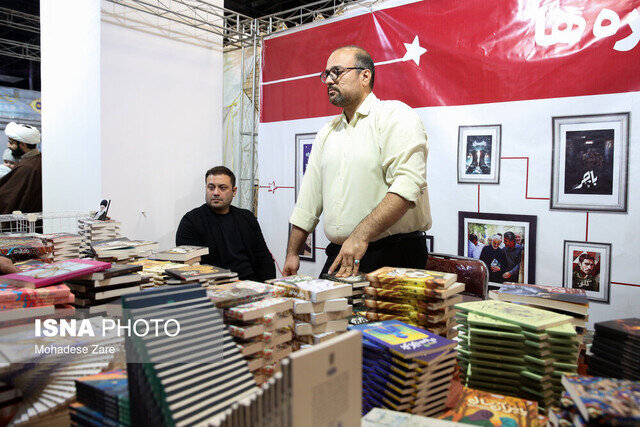 تمرکز انتشارات ستاره‌ها بر ادبیات پایداری در نمایشگاه بین‌المللی قرآن مشهد